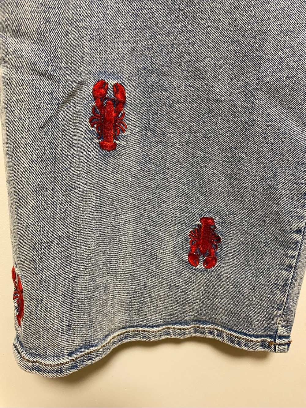 DRIFTWOOD Light Blue Wide-Leg Jeans with Red Embroidered Lobsters - Picture 5 of 12